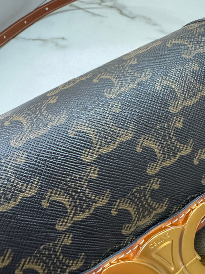 CELINE Triomphe Besace 凱旋門馬鞍包 老花Canvas