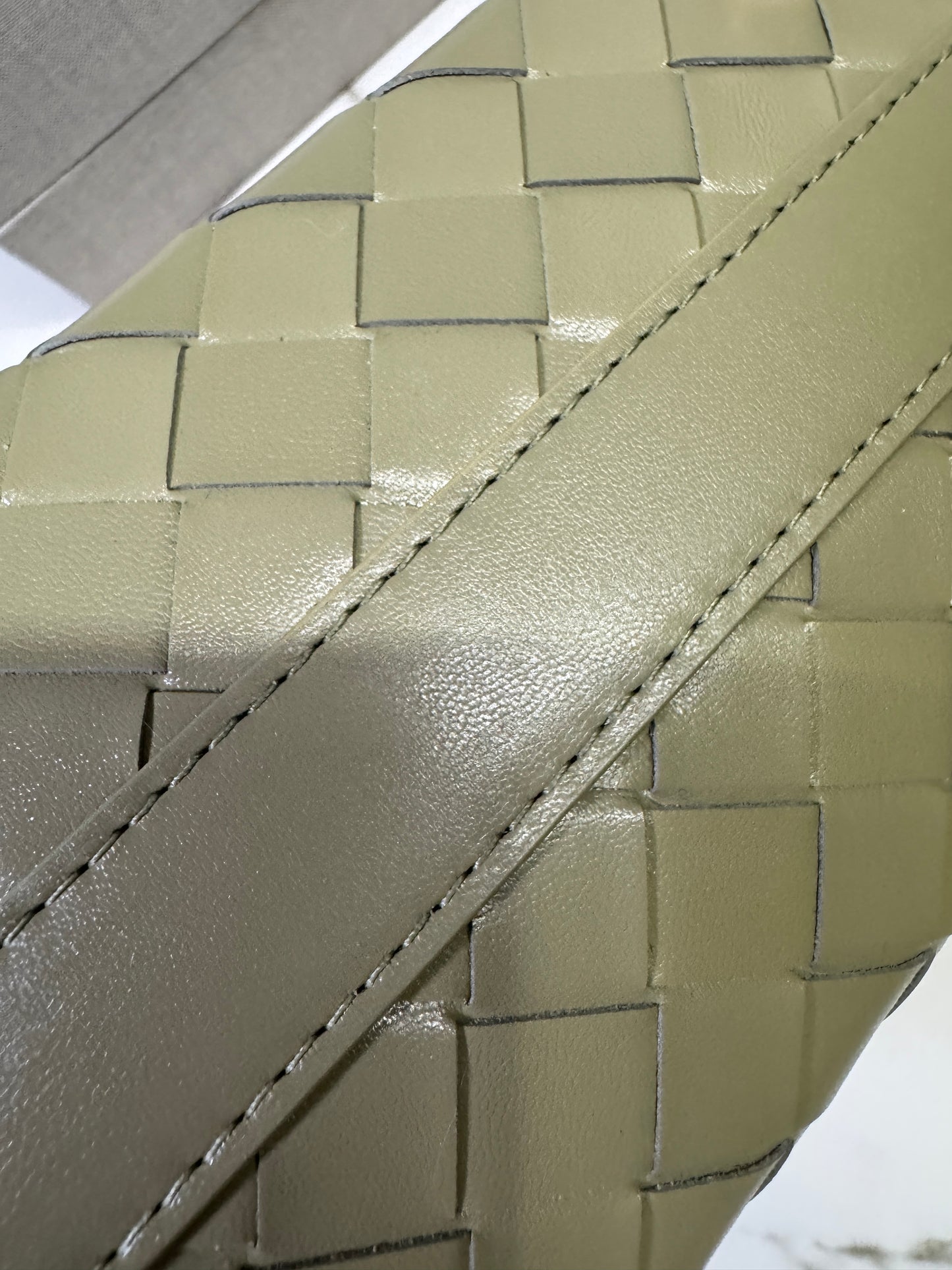 BV Wallace Travertine 洞石綠