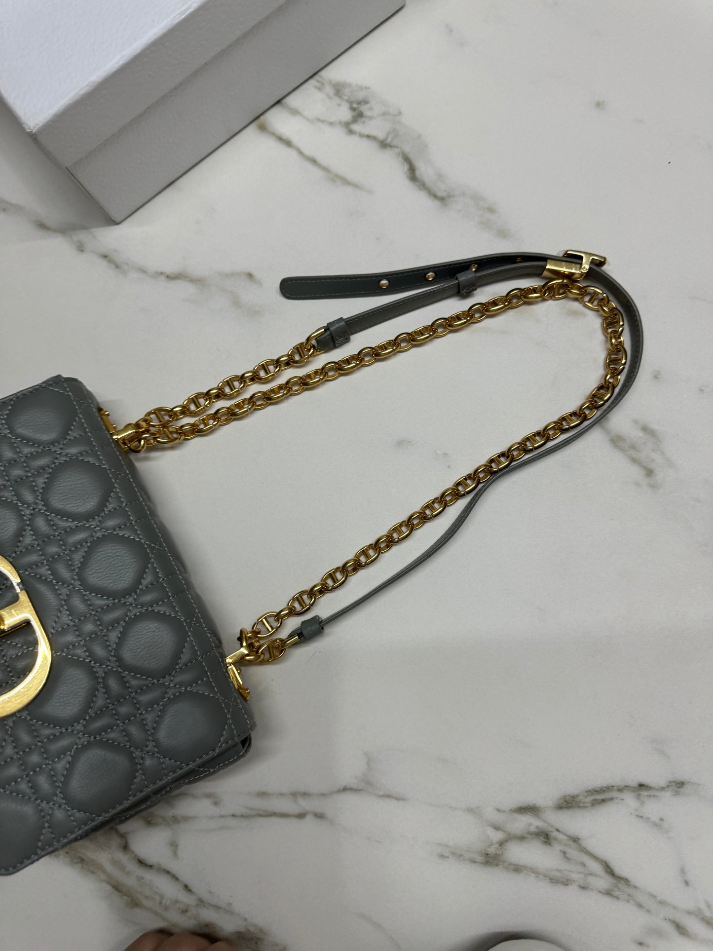 DIOR Caro 石灰色 小號