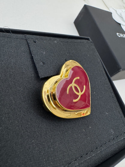CHANEL 26P 愛心胸針 紅色