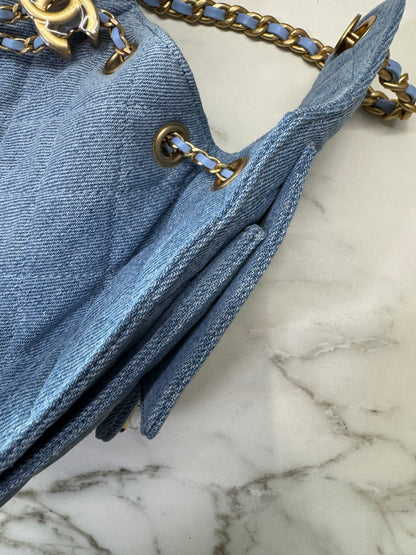 CHANEL 25 Bag 淺藍牛仔Small