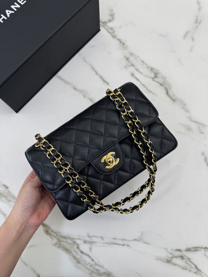 CHANEL CF23 黑金牛 CF Small