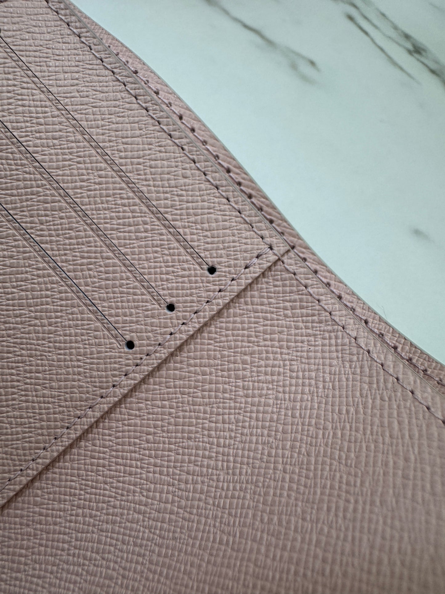 LV N64022 白棋盤三摺錢包 Victorine Wallet Damier Azur Canvas