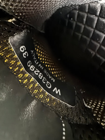 CHANEL 熊貓運動鞋