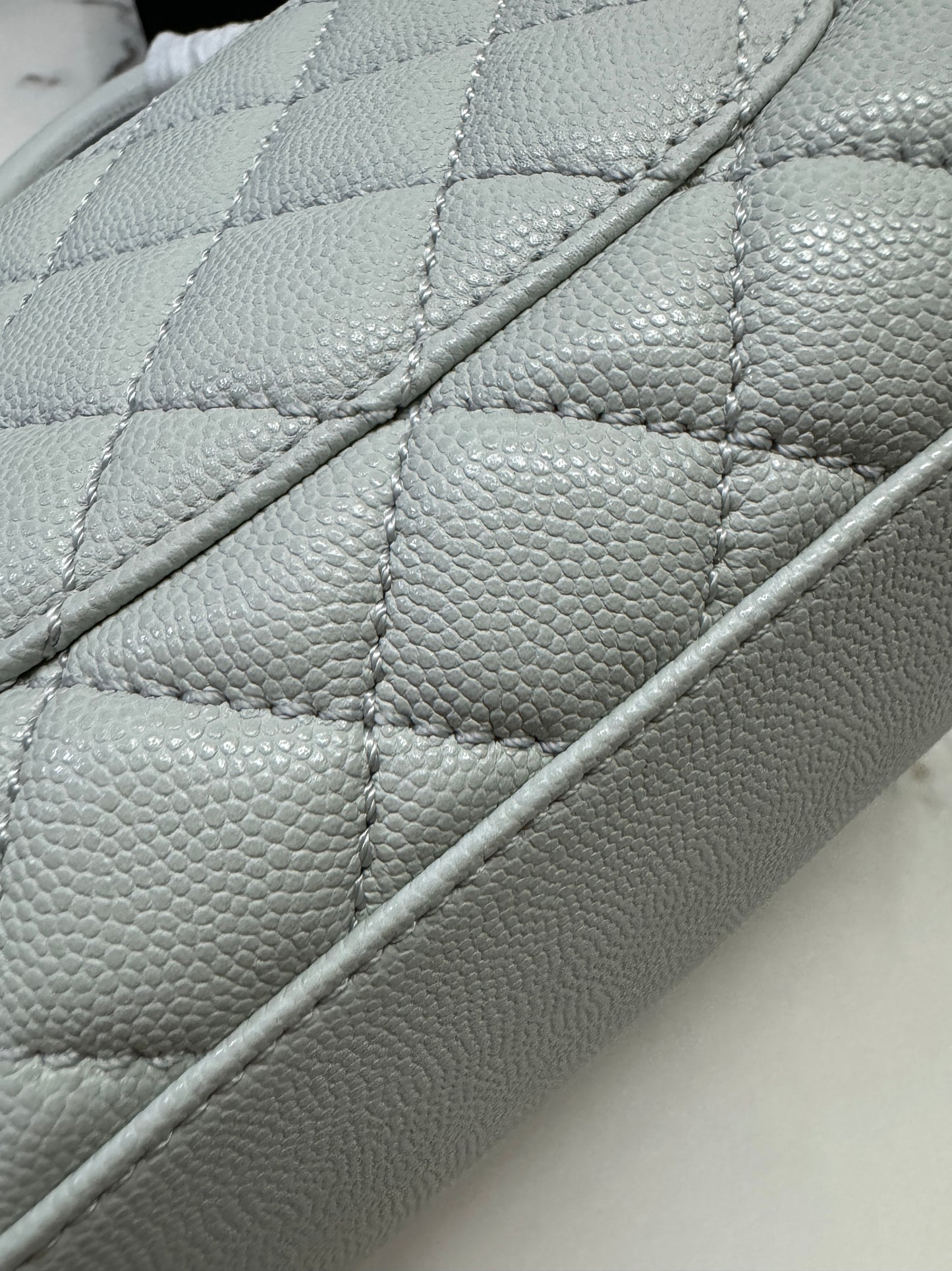 CHANEL Cocohandle 冰川藍 24P Small