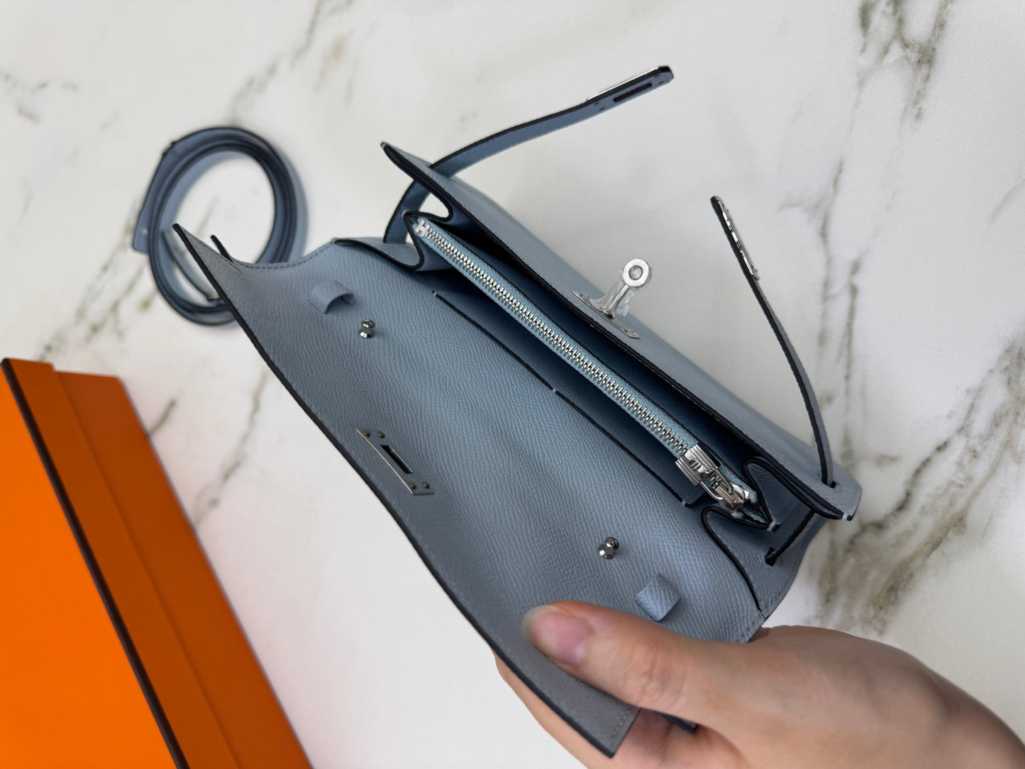 HERMES Kelly to-go 聖杯藍 08 Blue Pale Epsom PHW