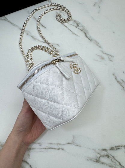CHANEL 26S 交叉手柄長盒子 白色