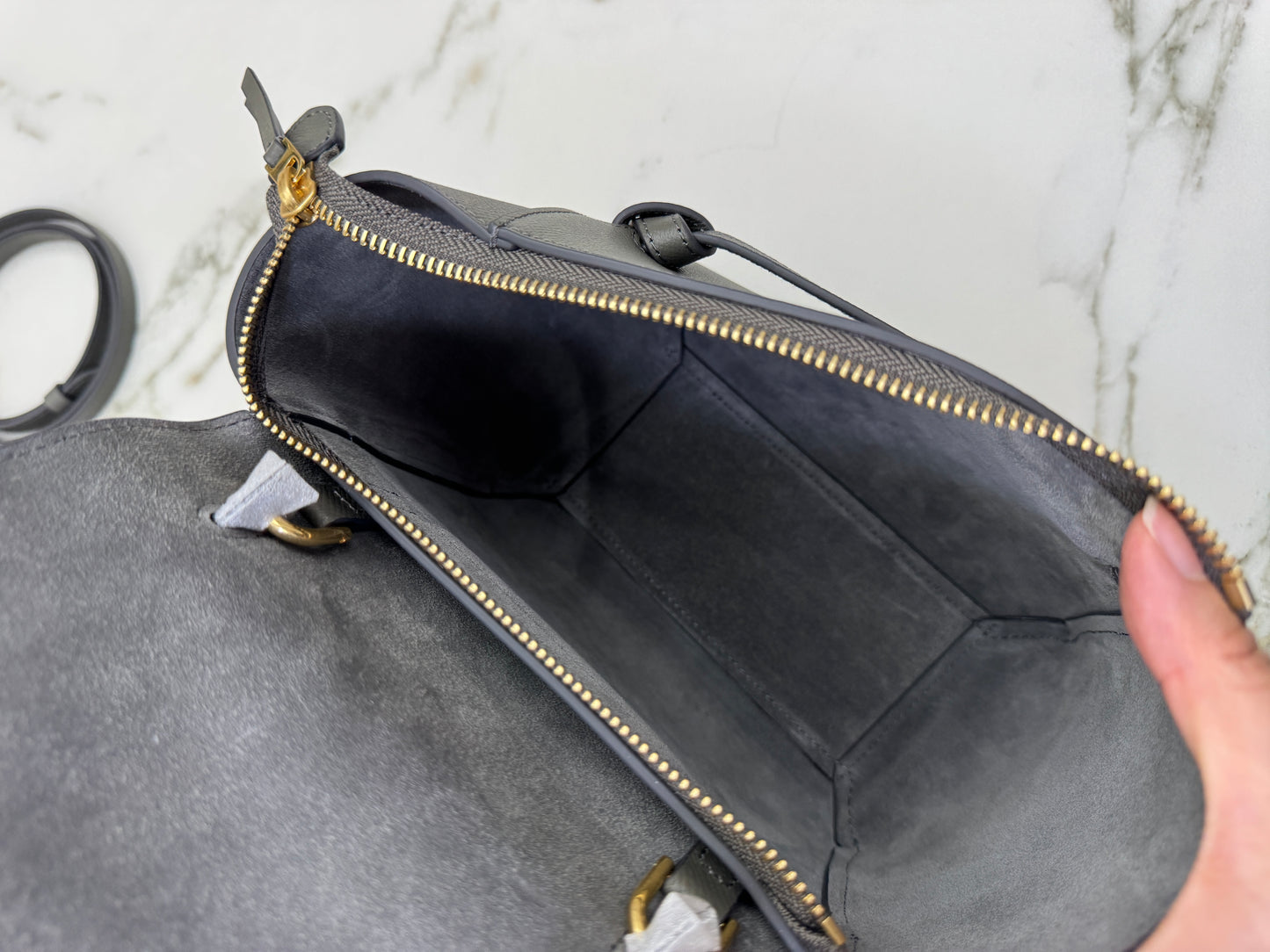 CELINE Belt Bag Nano 深灰色