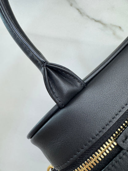 CHANEL 26A Mini 保齡球包 黑色