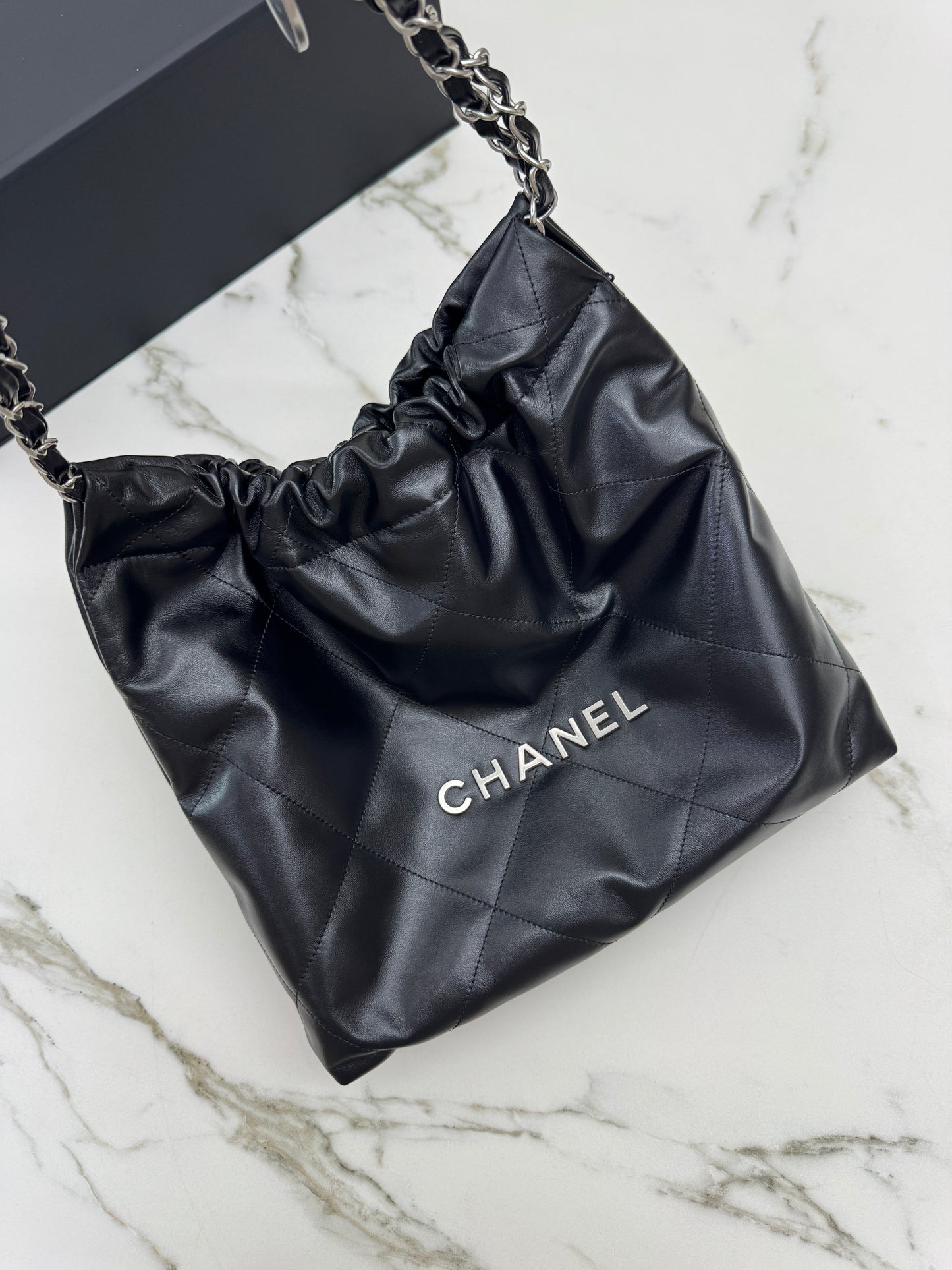 CHANEL 22Bag 黑銀 Small