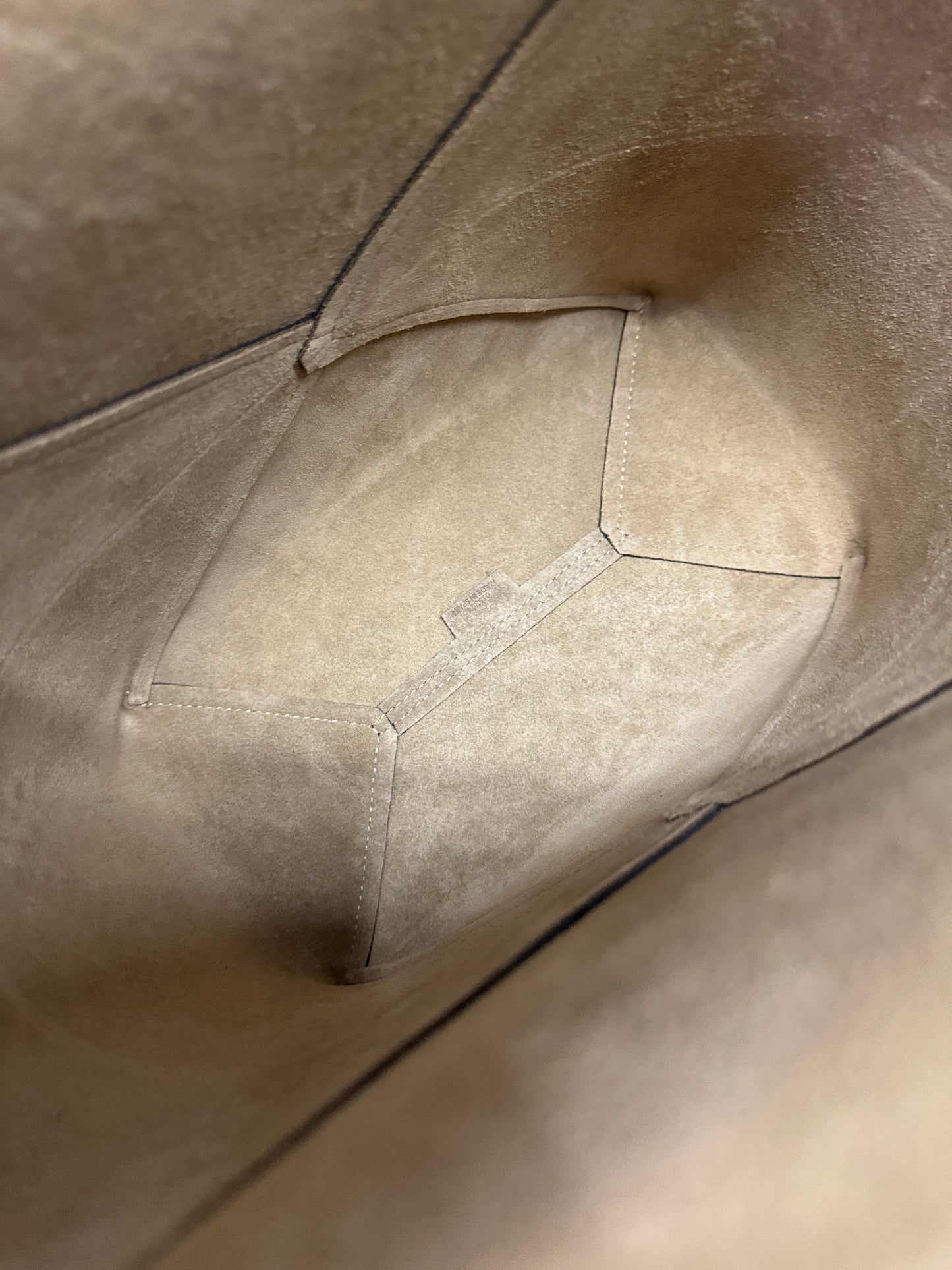 LOEWE Puzzle Fold 黑色 Medium