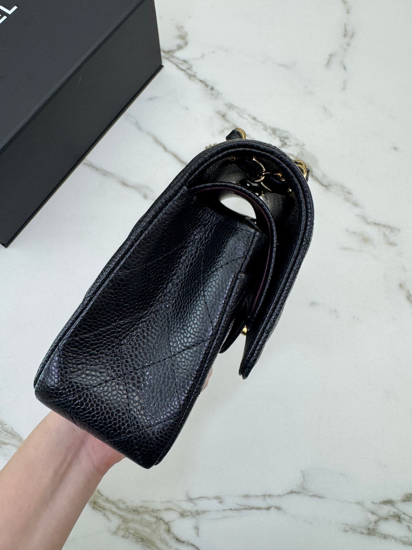 CHANEL CF23 黑金牛 CF Small