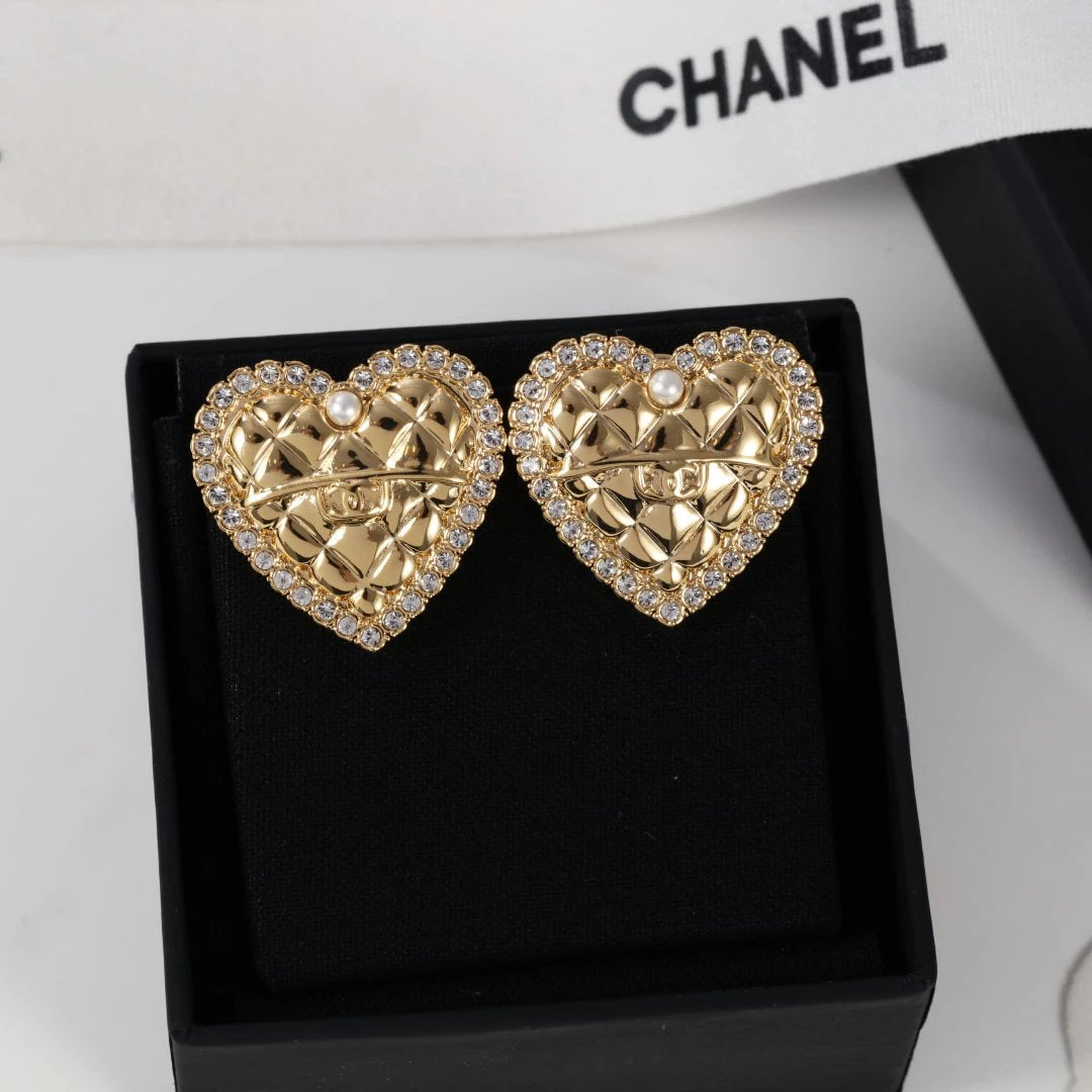 CHANEL 耳夾款