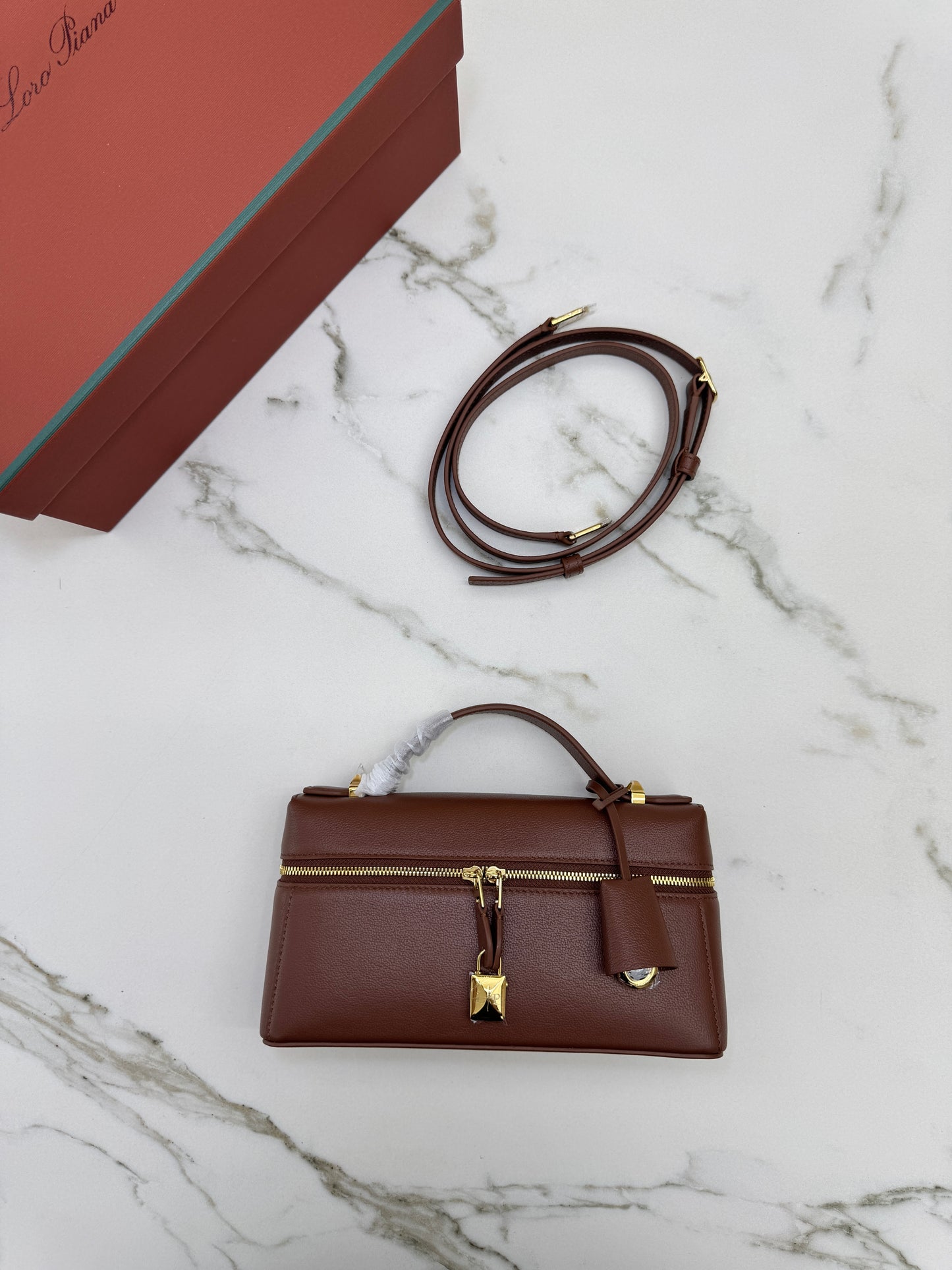 LORO PIANA Extra Bag 23 焦糖棕色
