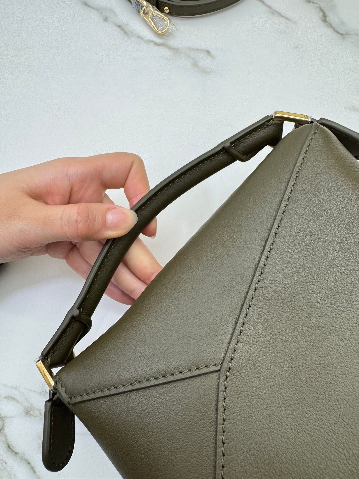 LOEWE Mini Puzzle 深卡其綠