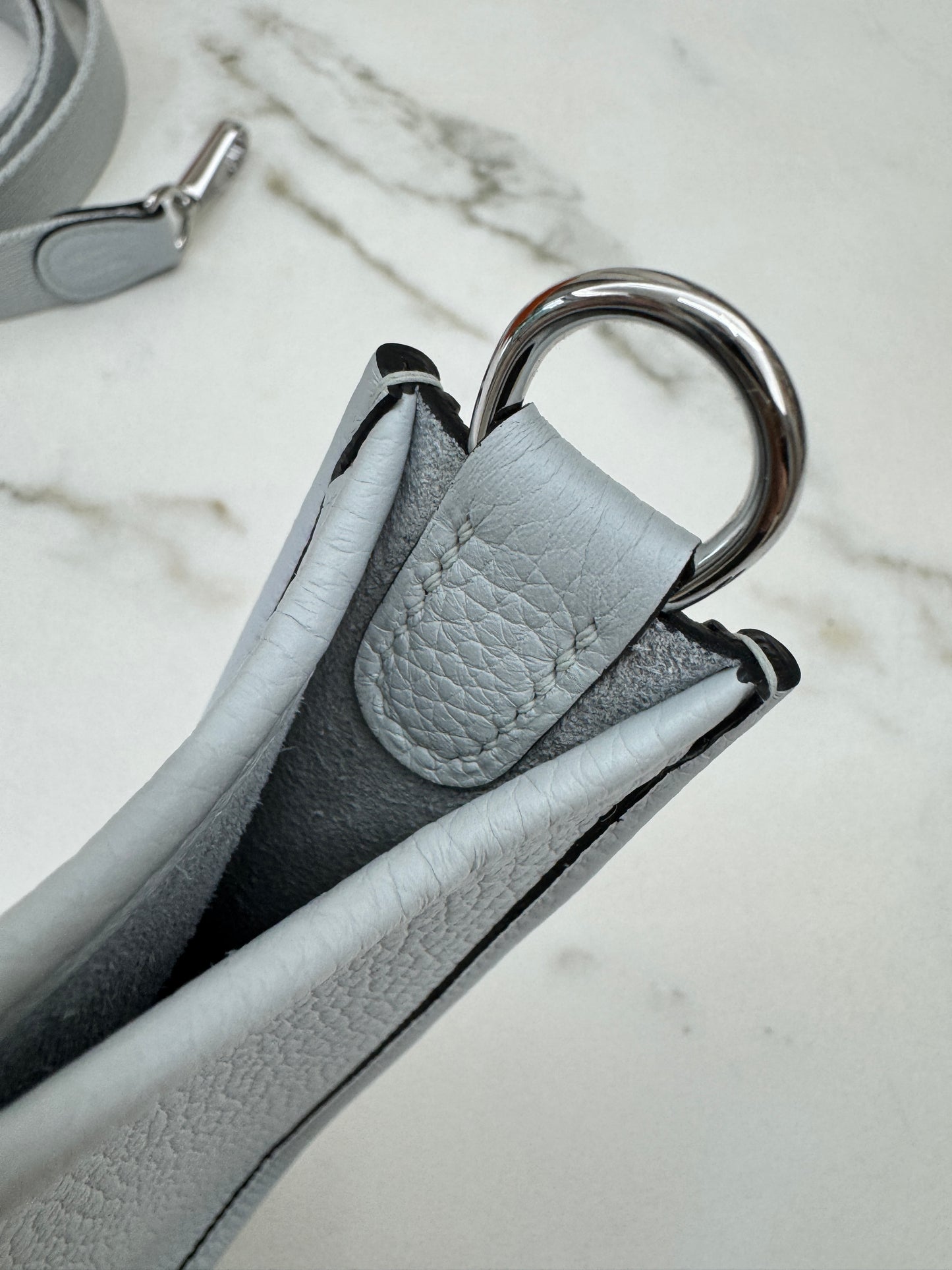 HERMES Mini Evelyne 霧霾藍銀扣 T0 Bleu Brume PHW