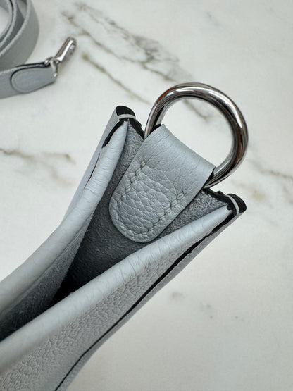 HERMES Mini Evelyne 霧霾藍銀扣 T0 Bleu Brume PHW