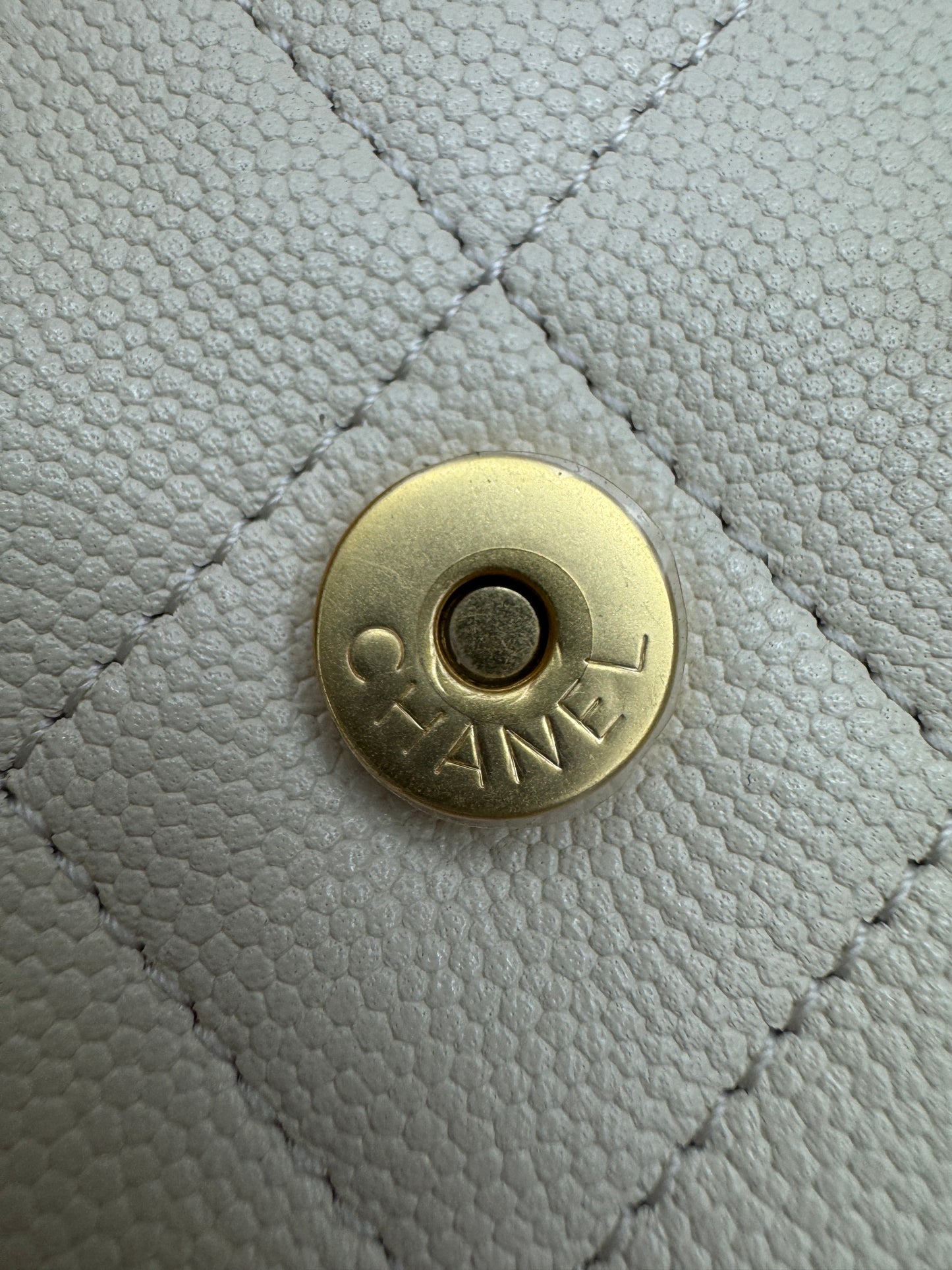 CHANEL Mini 25Bag 米色