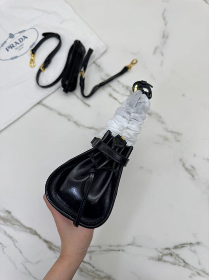 PRADA Mini Bonnie 油蠟牛皮