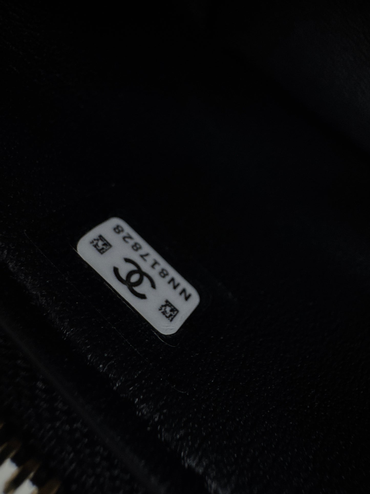 CHANEL 26A 鱷魚壓紋LP盒子 黑色￼