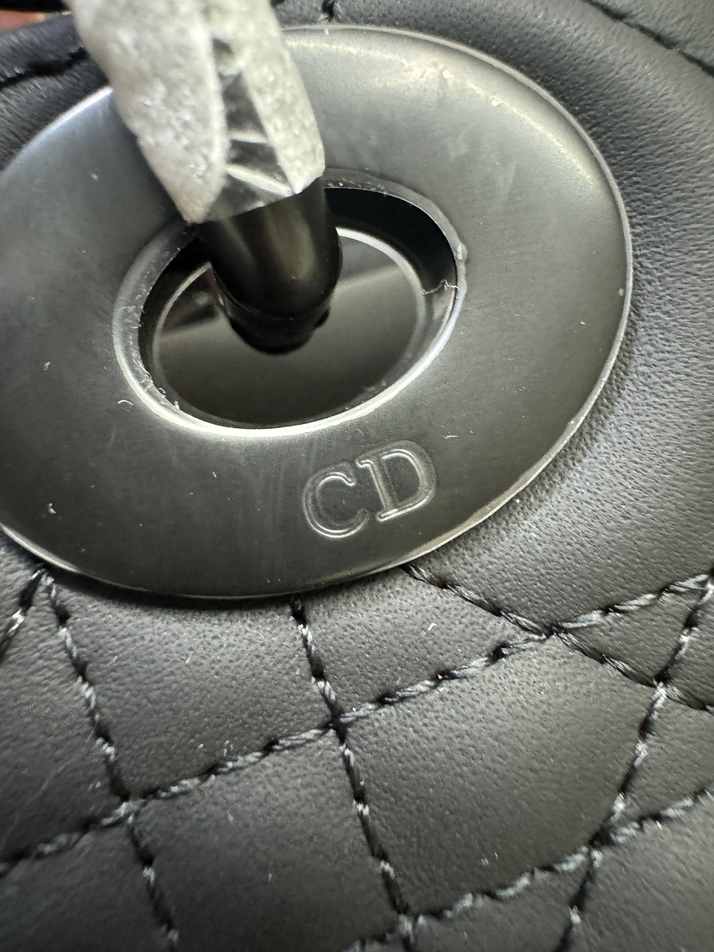 DIOR Lady 4格 磨砂黑 Small