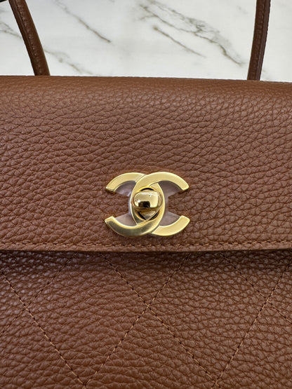 CHANEL 26S Shopping Bag 法棍包 焦糖棕