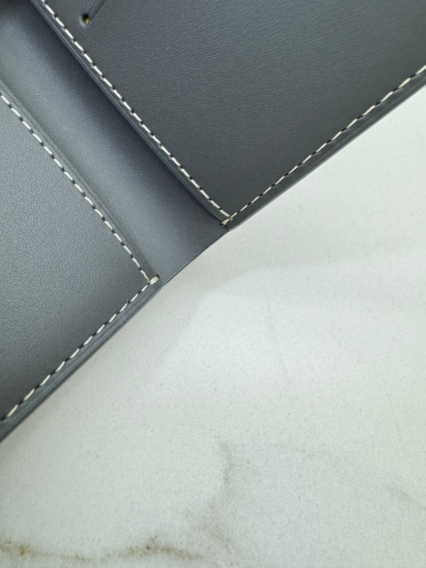 GOYARD Victoire Wallet 灰色