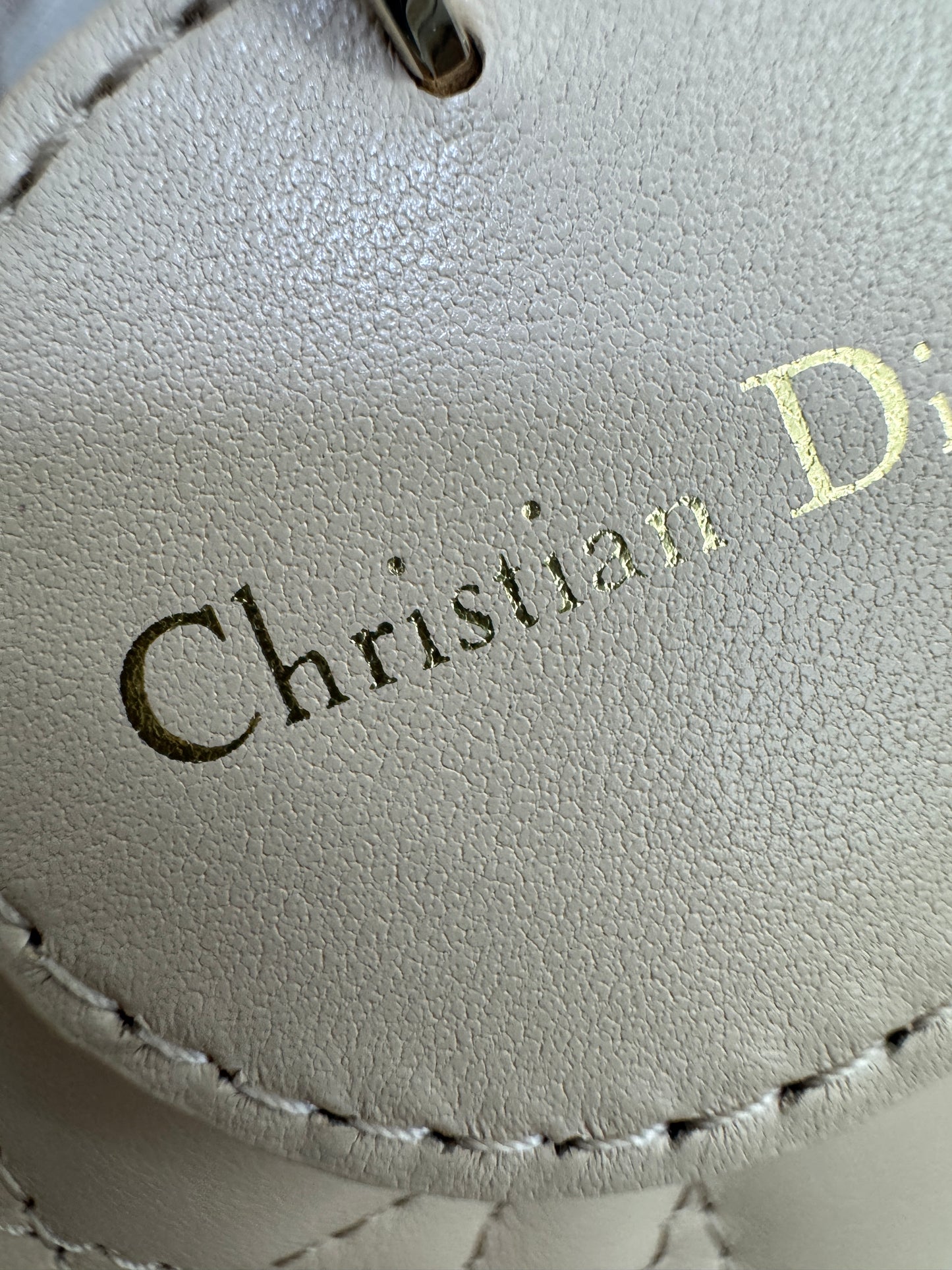 DIOR D-joy Mini 胭脂米 Powder Beige