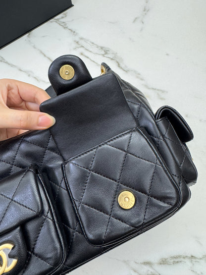CHANEL 25C 多口袋Hobo 黑色
