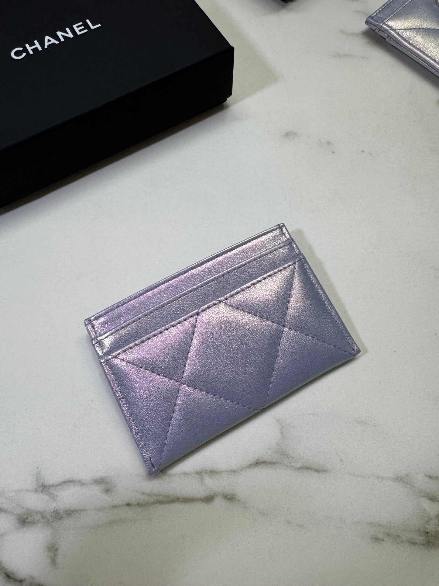 CHANEL 19卡包 22P人魚姬幻彩紫