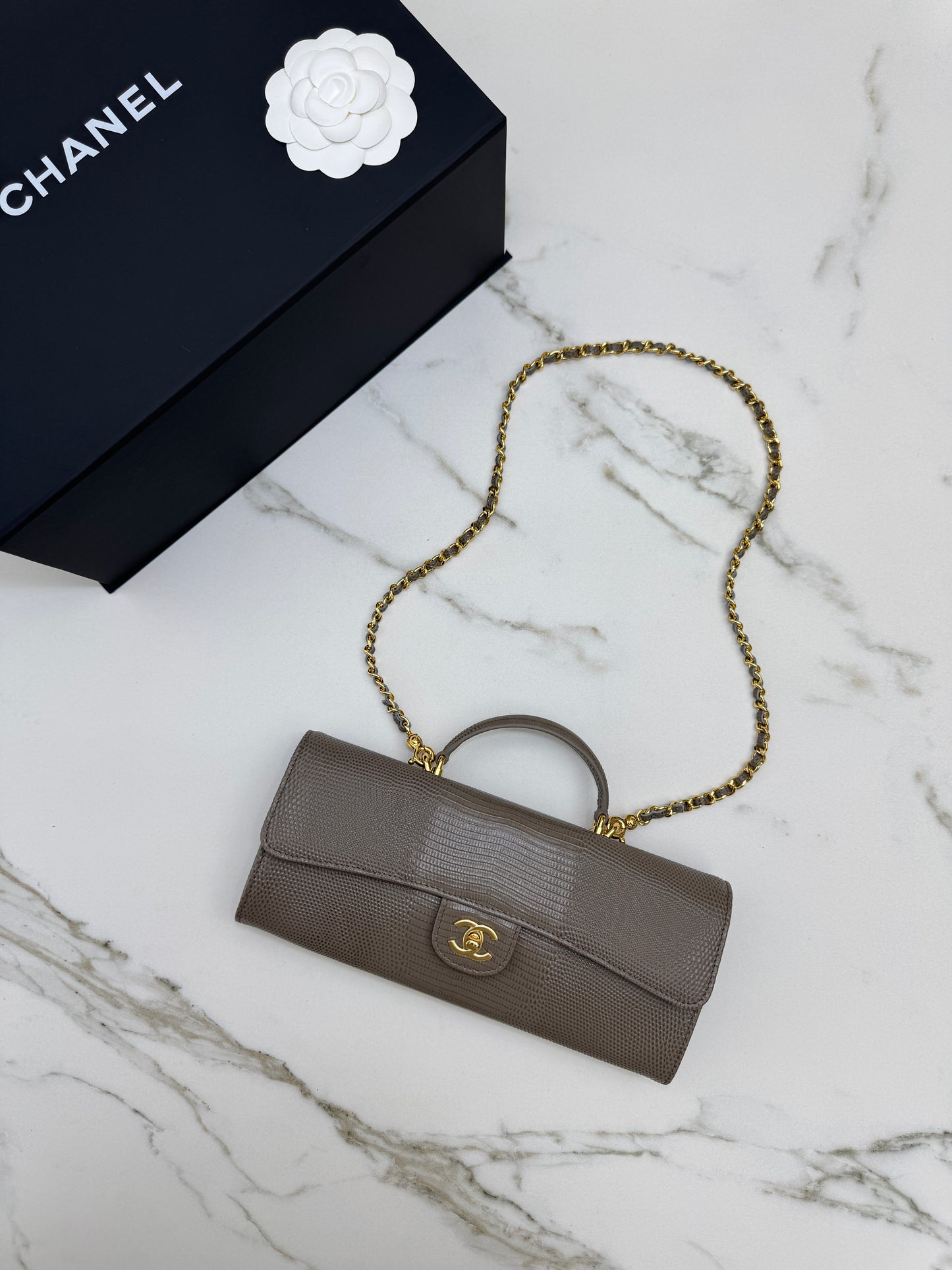 CHANEL 26A 蜥蜴壓紋 灰色Clutch