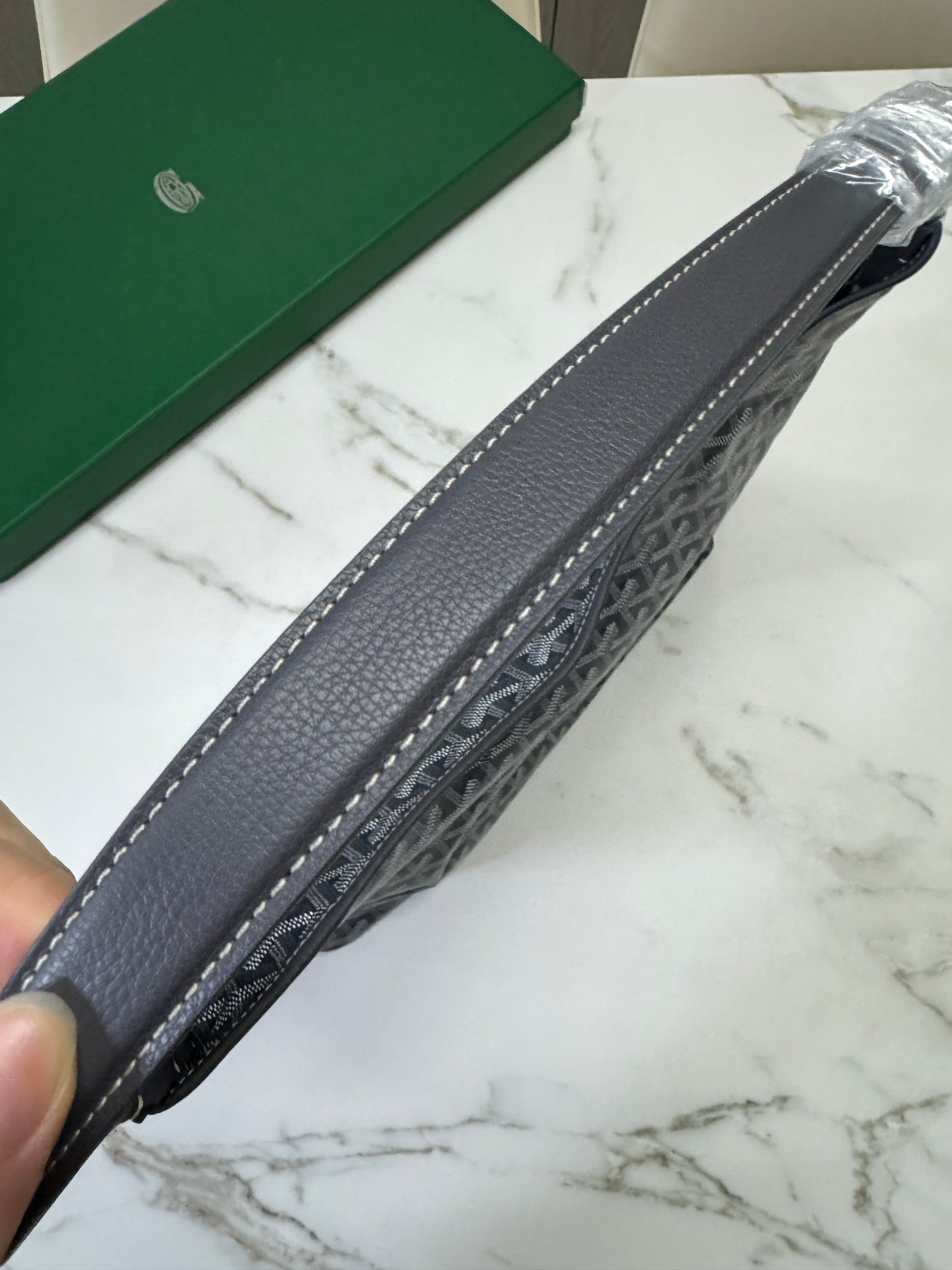 GOYARD 灰色Hobo 紅色小愛心