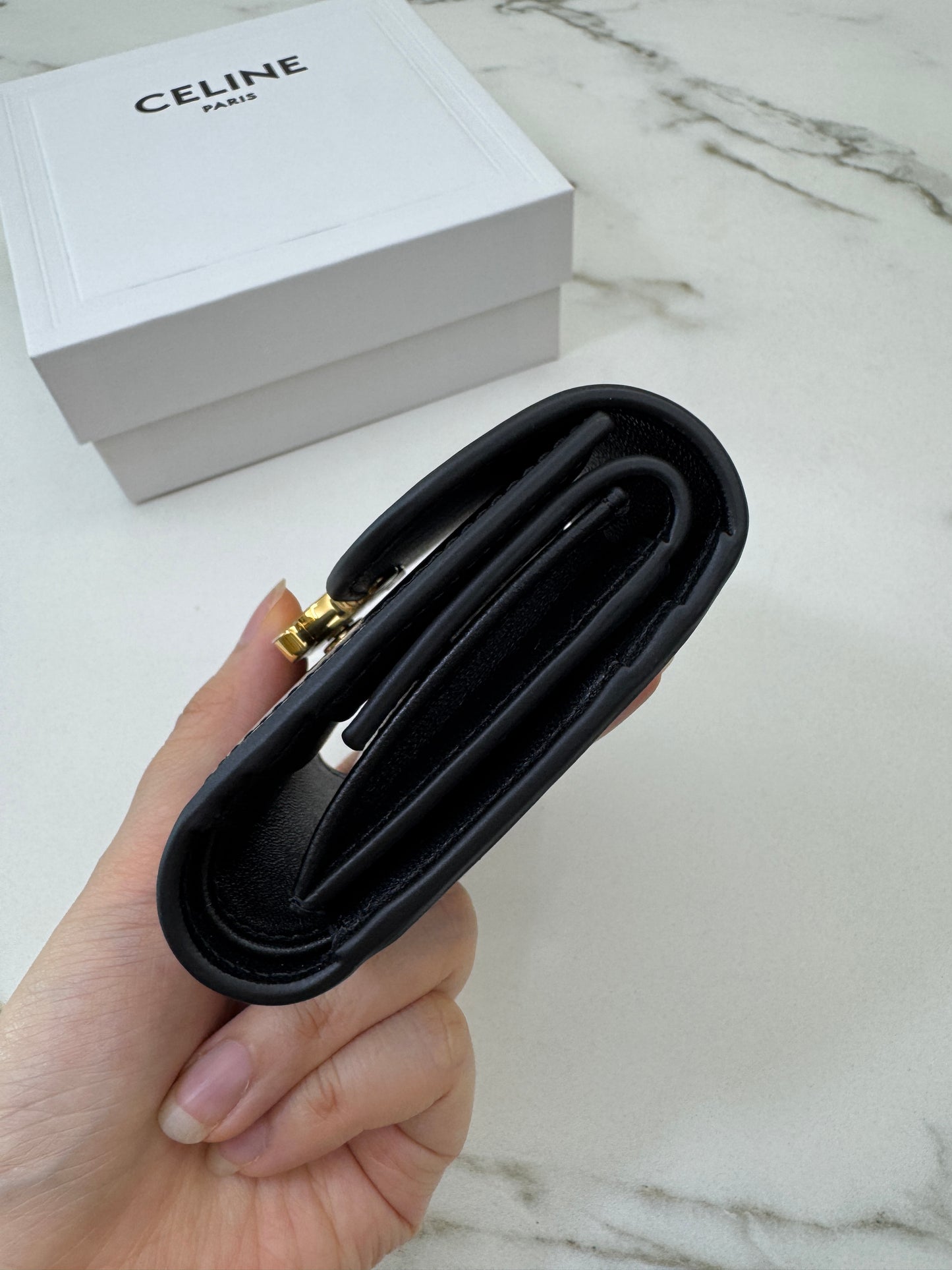 CELINE Wallet 凱旋門金扣Box皮