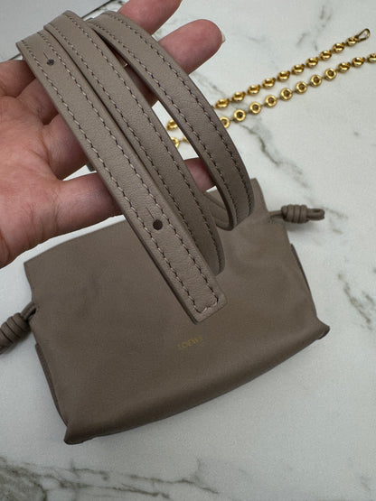 LOEWE Mini Flamenco Purse 沙色 Sand【另加胸針和甜甜圈鏈條】