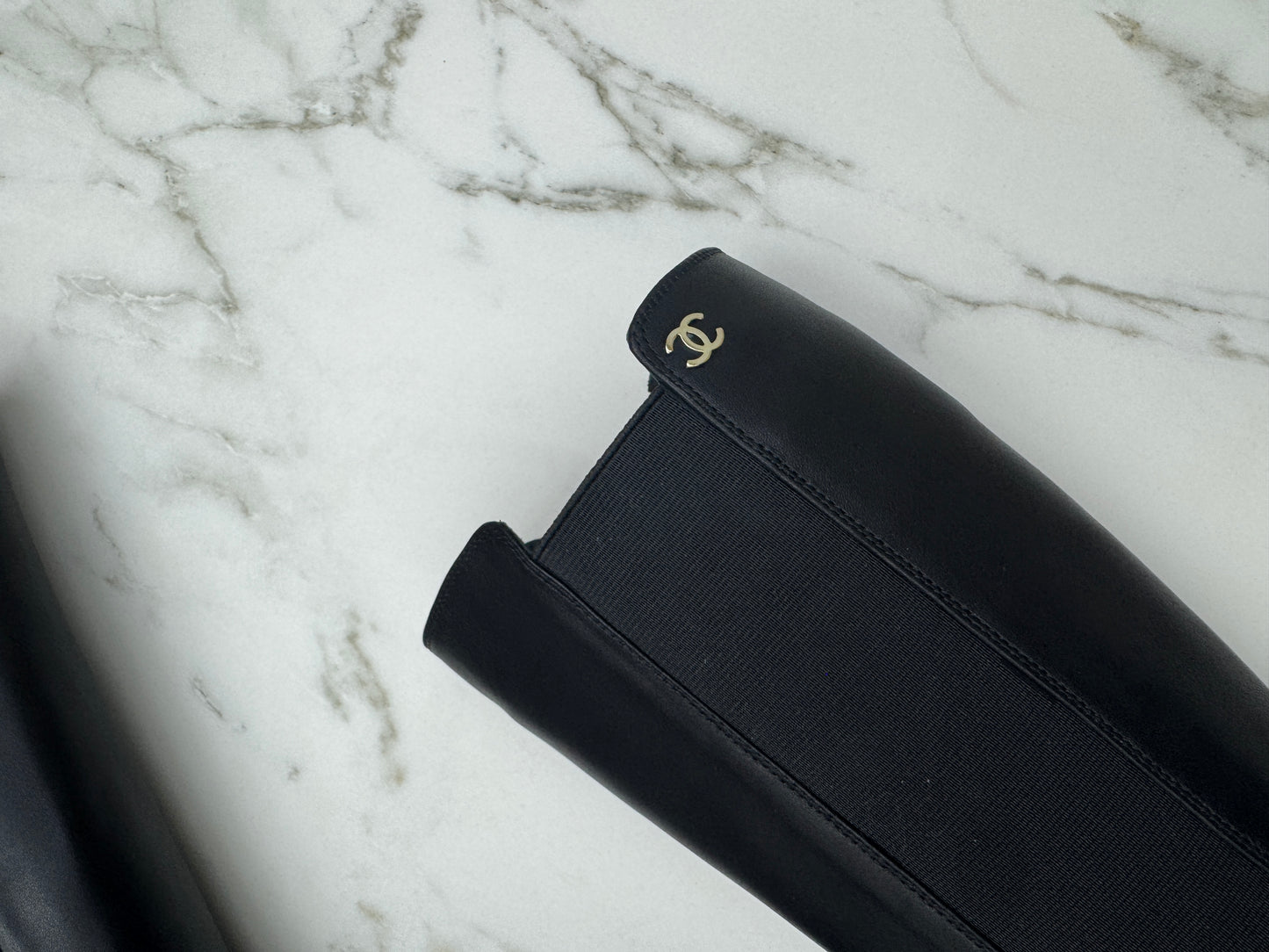 CHANEL 24B 切爾西長靴