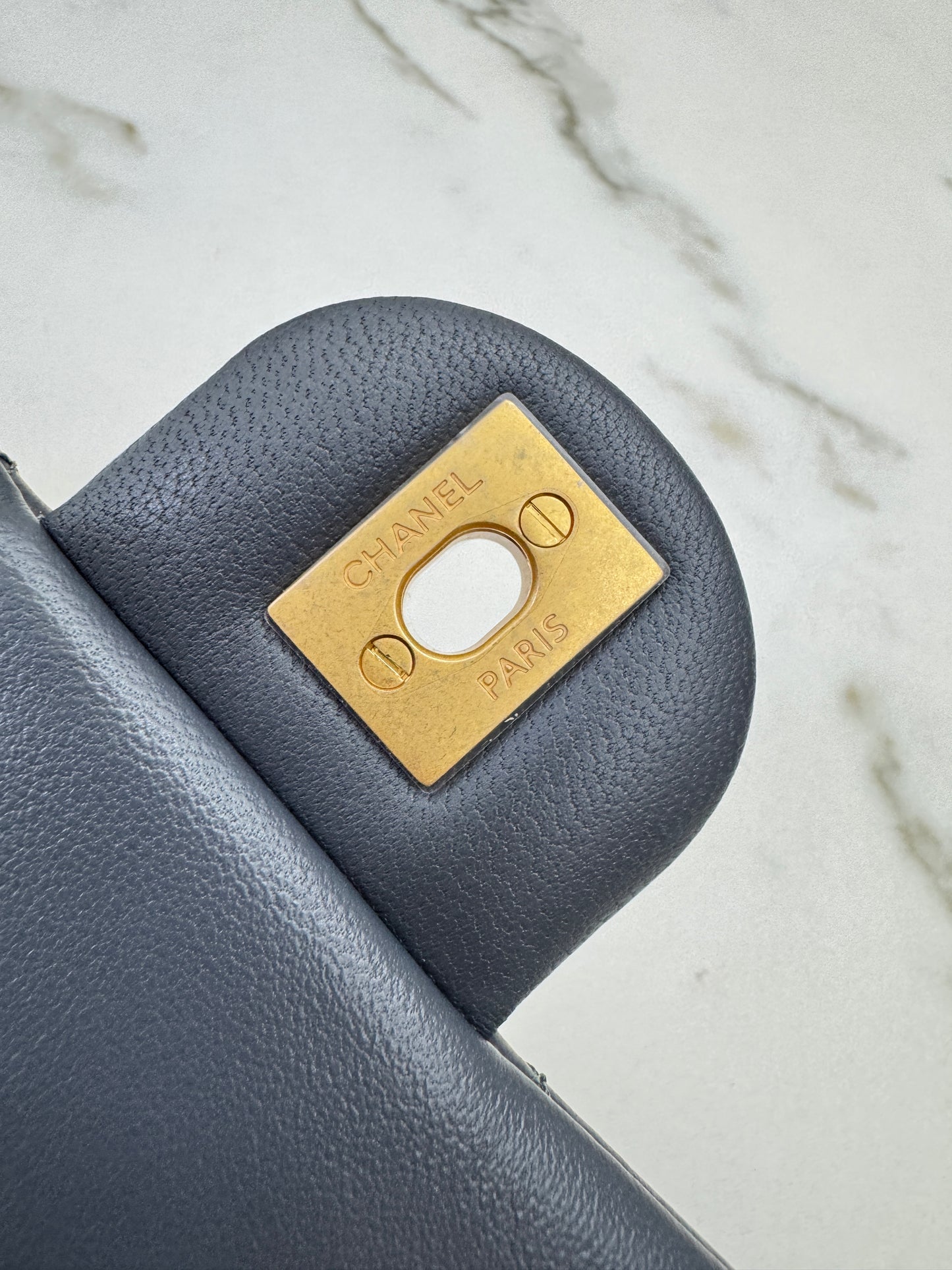 CHANEL 金球 Mini CF20 石墨灰 深灰羊皮