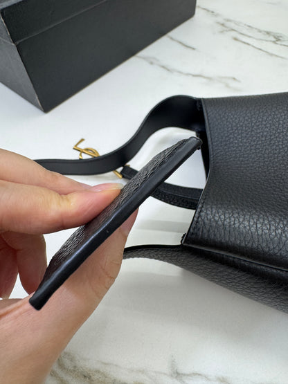 YSL LE 5 A 7 Hobo Baby