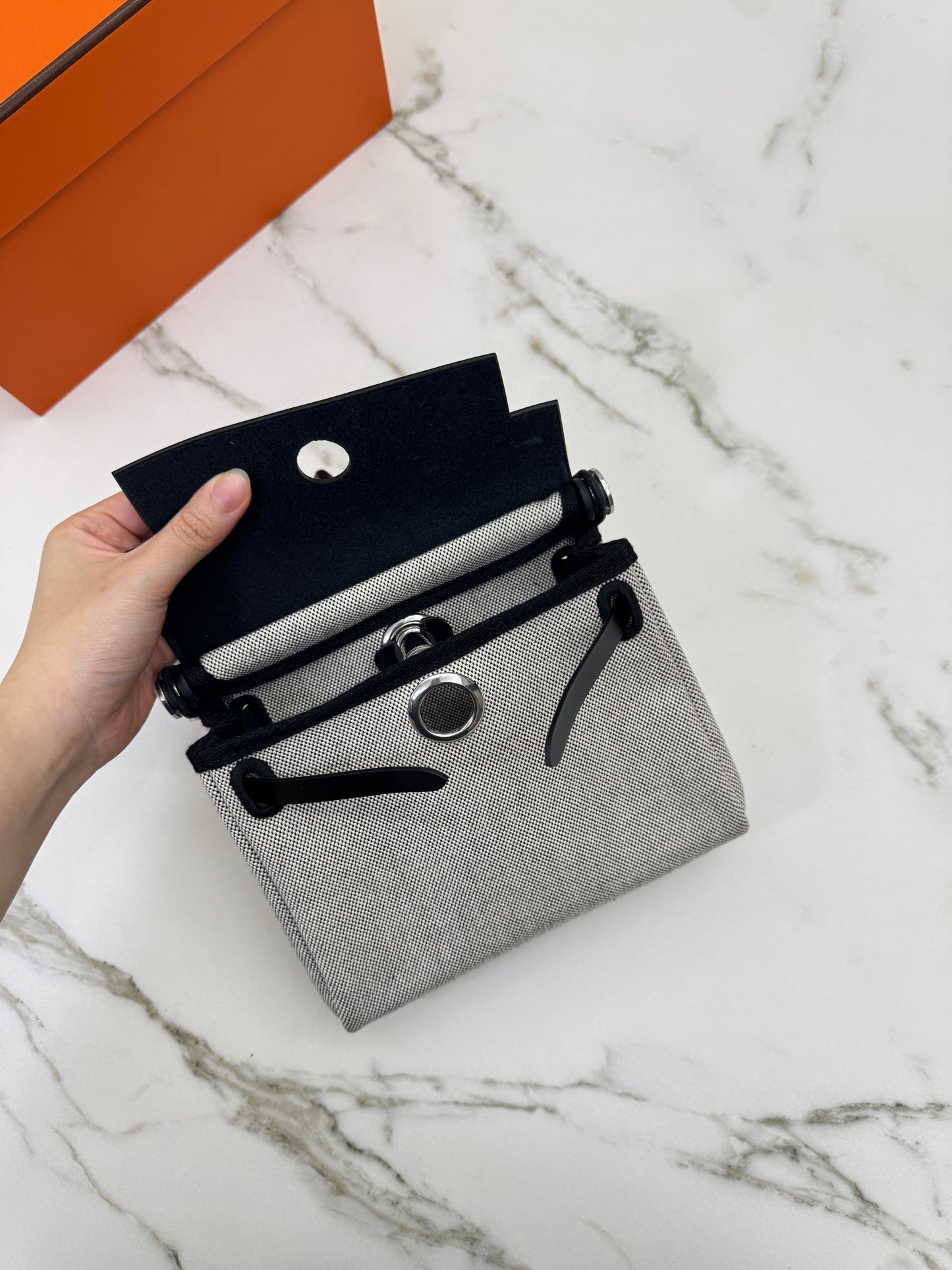 HERMES Mini Herbag 熊貓黑扣