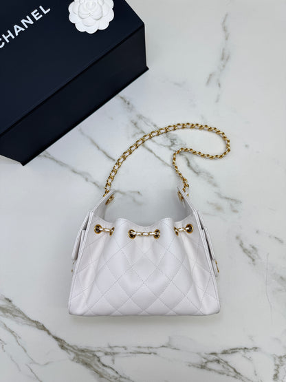 CHANEL Mini 25Bag 白色亮金扣