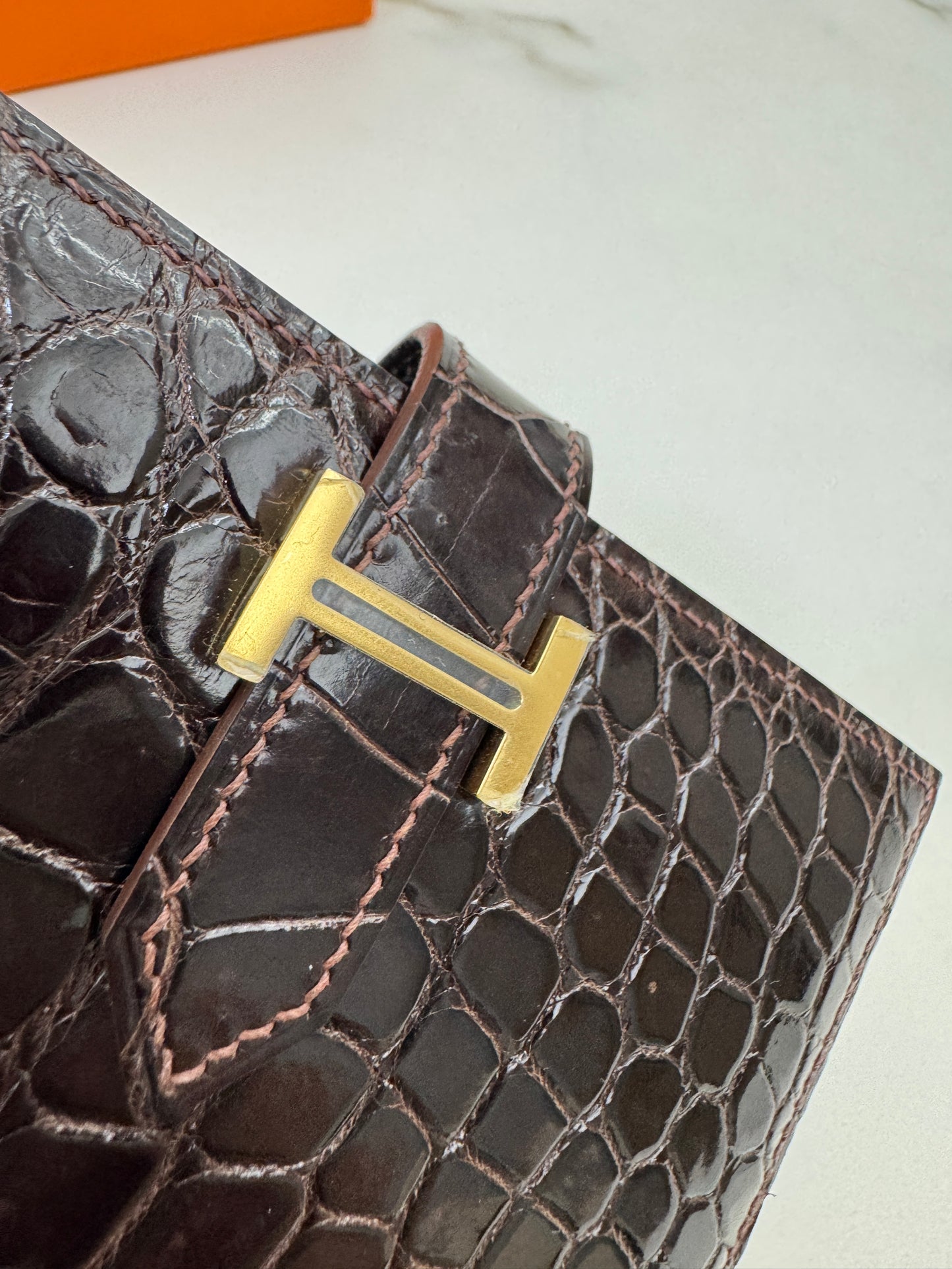 HERMES Bearn Wallet 亮面灣鱷 巧克力色 金扣 Porosus Crocodile Chocolate GHW