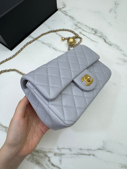 CHANEL Mini CF20 金球 淺灰色