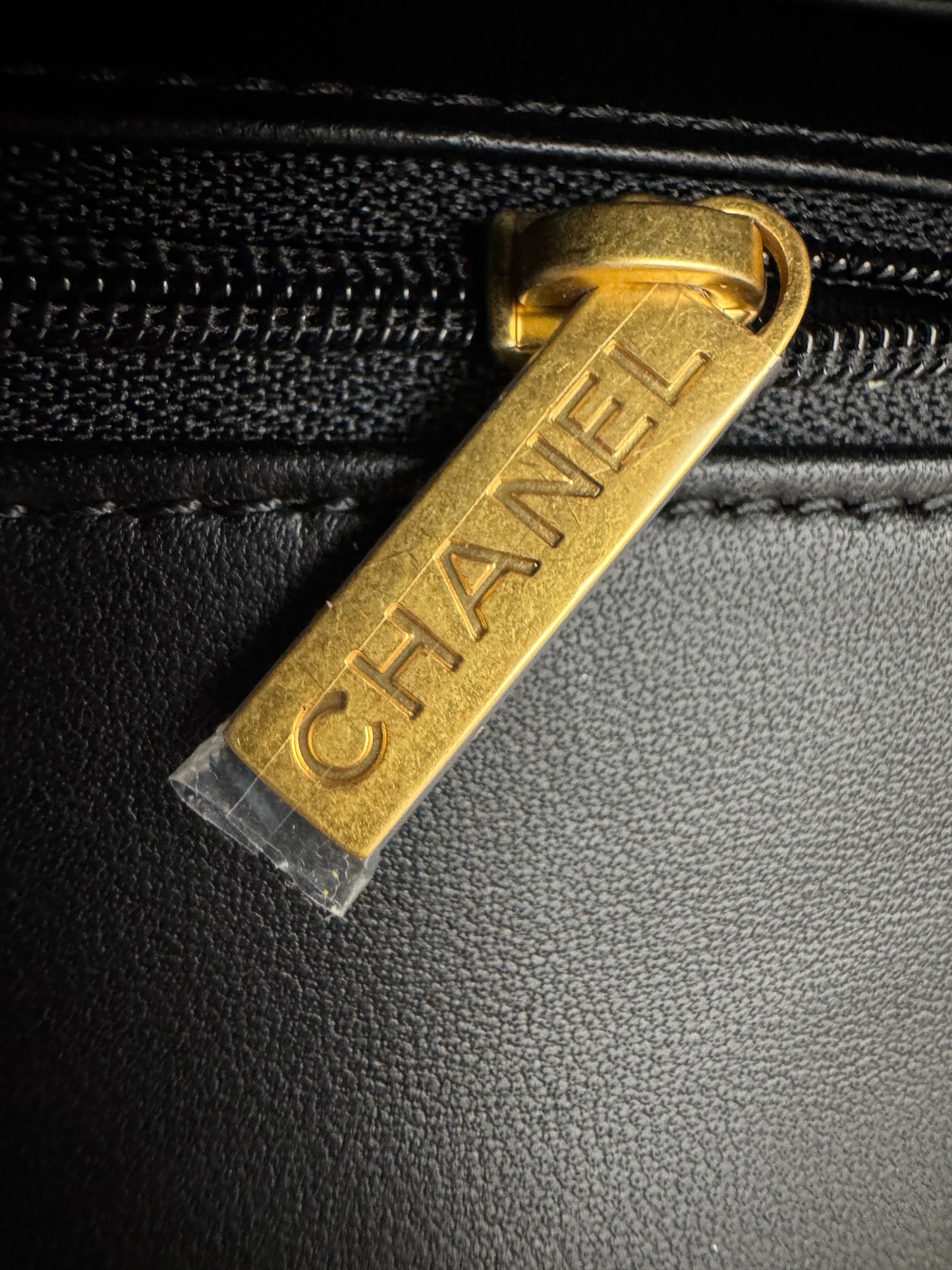 CHANEL 25K 蝴蝶結絲絨 Mini CF Top Handle