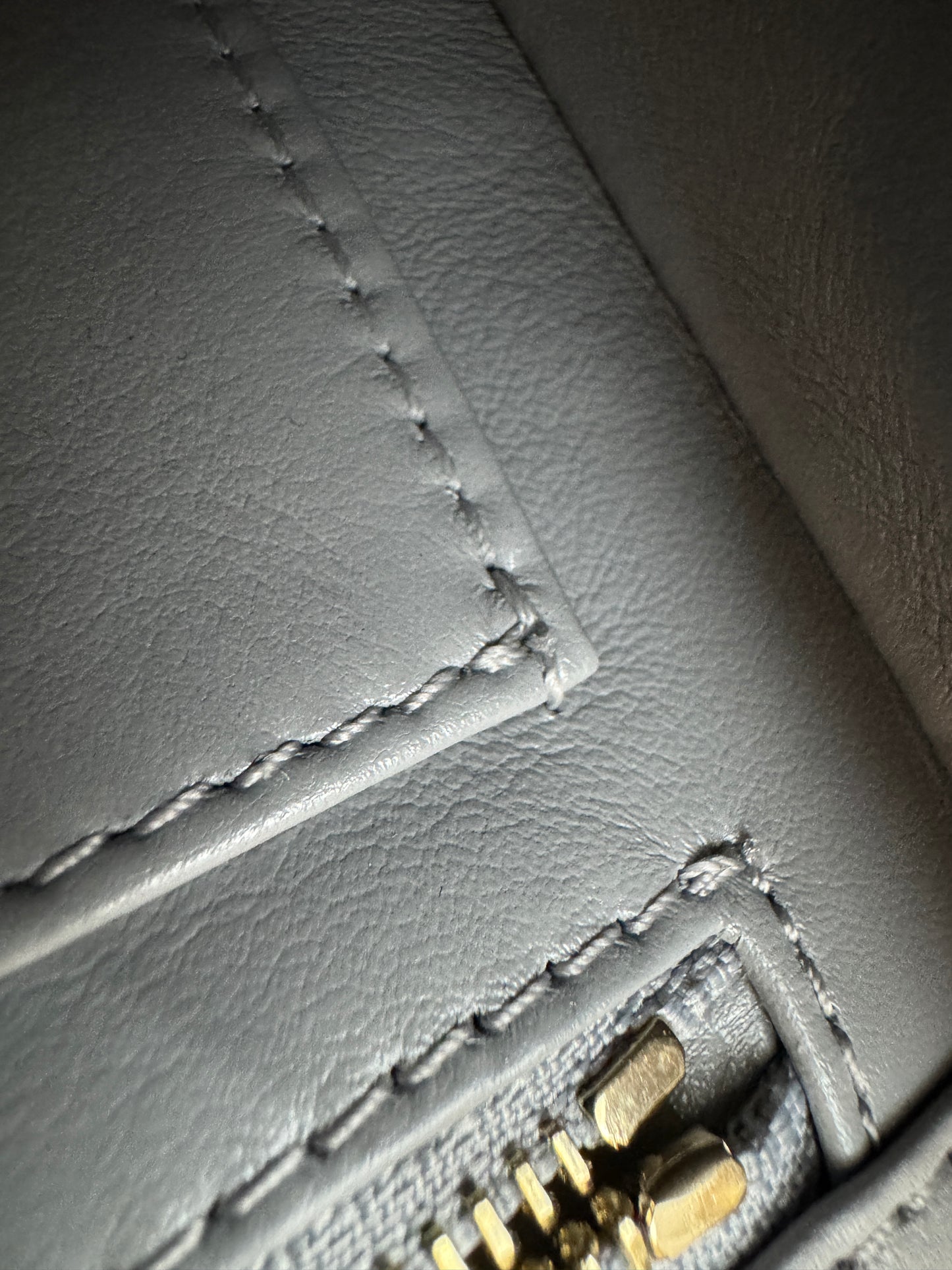 CHANEL Mini CF20 金球 淺灰色