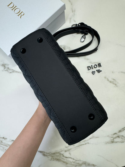 DIOR Lady 4格 磨砂黑 Small