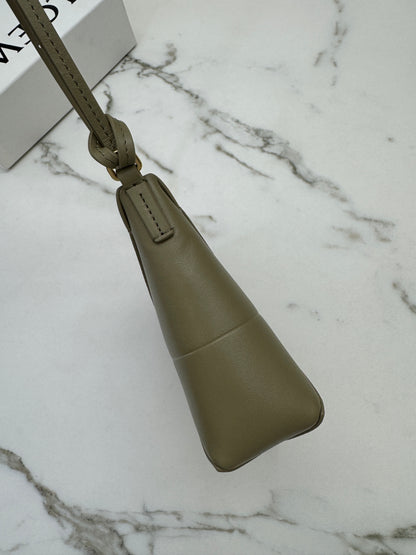 LOEWE Puzzle Fold Pouch Clay Green