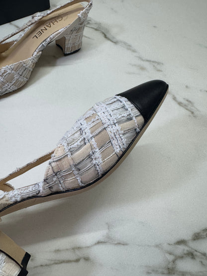 CHANEL 22P蕾絲字母 Slingback