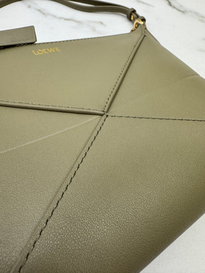 LOEWE Puzzle Fold Pouch Clay Green
