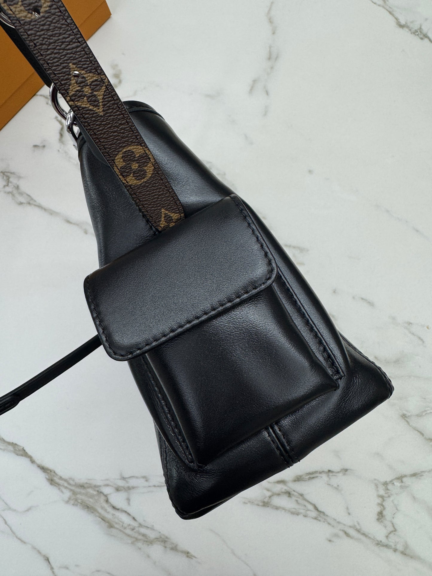 LV Carryall Cargo Vibe PM Black