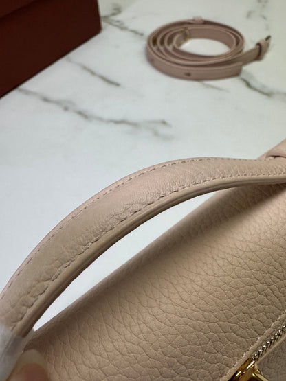 LORO PIANA Extra Pocket 19 奶油蜂蜜色 Creamed Honey