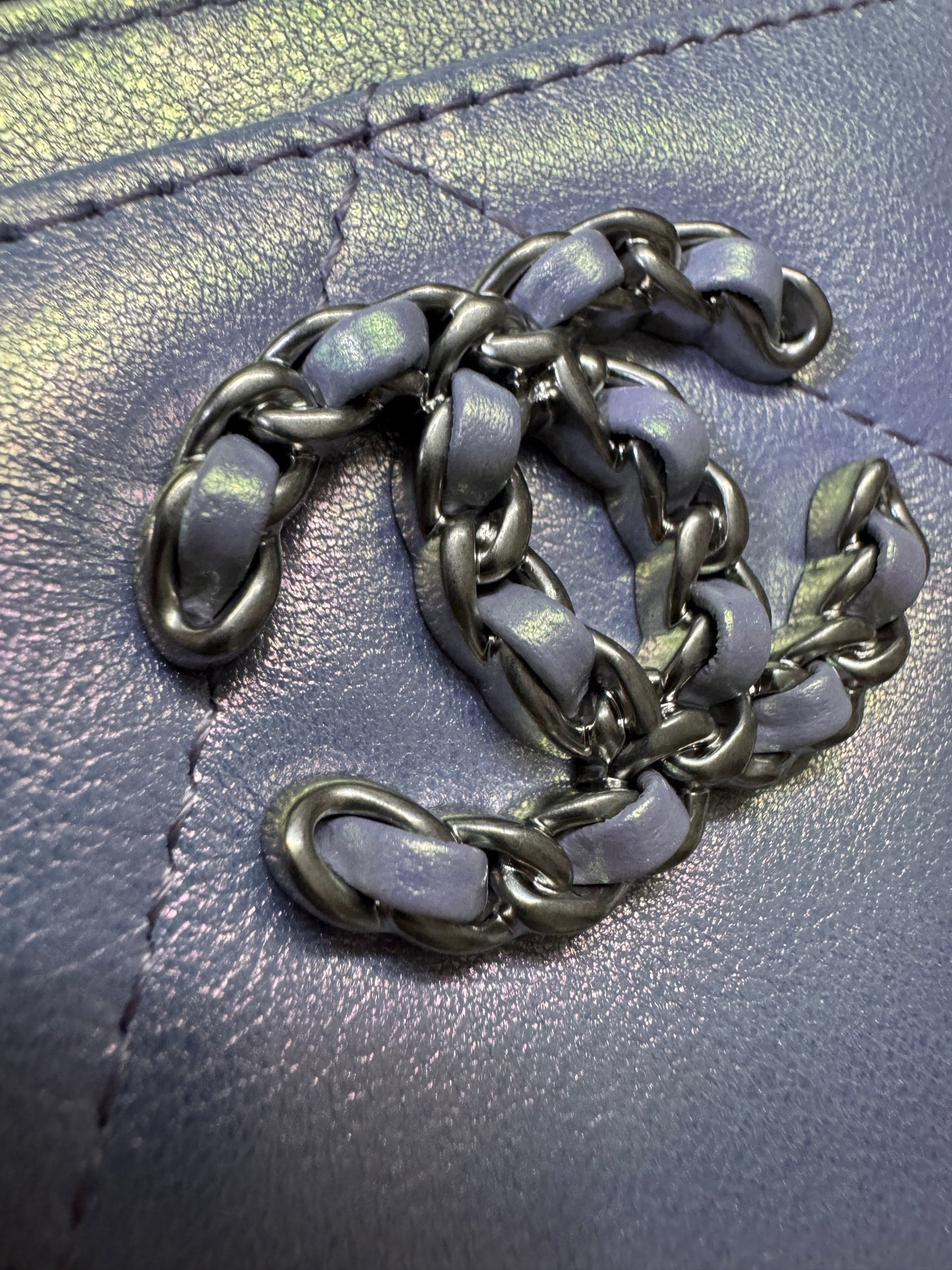 CHANEL 19卡包 22P人魚姬幻彩紫